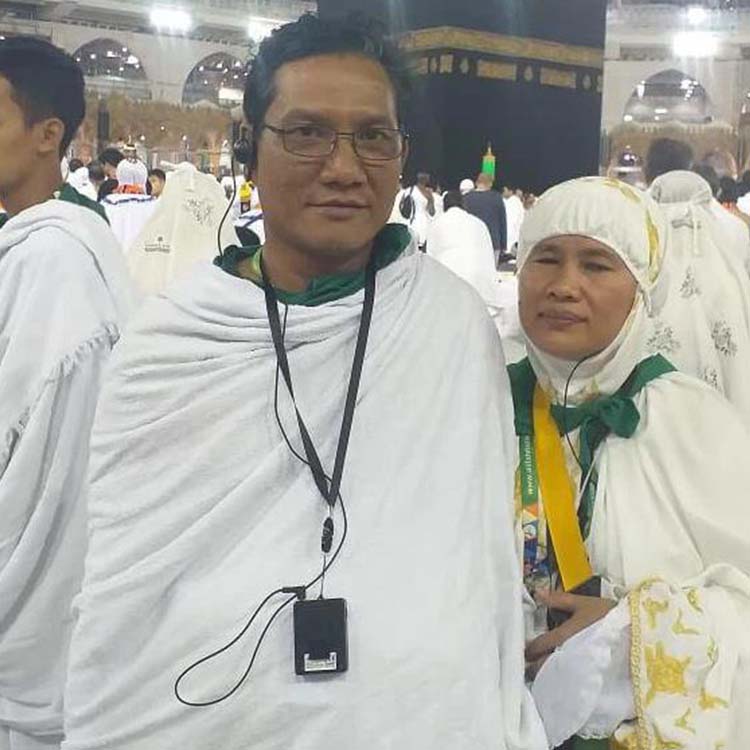 Hajj/Eglwys/Achos Crefyddol
